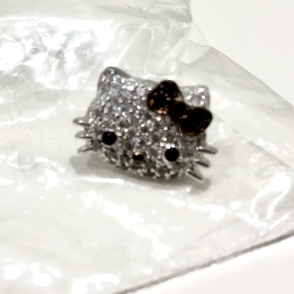 ‼️SOLD‼️NWOT Sanrio Hello Kitty Diamonique Sterling Silver Stud Earrings - Picture 3 of 6